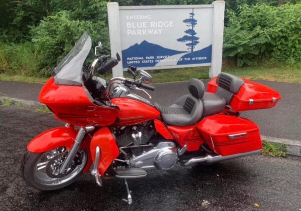 Harley-Davidson Custom Shaved Touring Seat Bundle with Backrest & Tour-Pak Cushions - Grey/Black